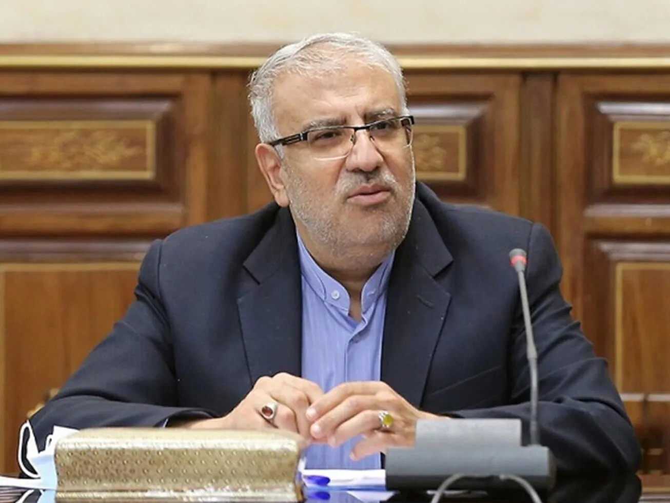 ثبت بالاترین رکورد صادرات نفت و محصولات پتروشیمی ایران در آبان ماه