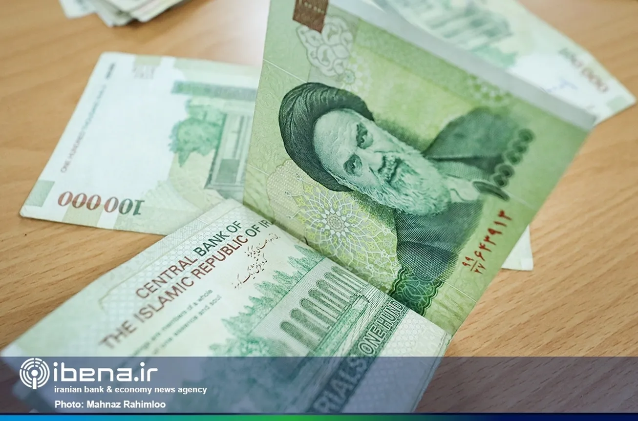 متوسط حقوق کارمندان دولت چند میلیون تومان است؟