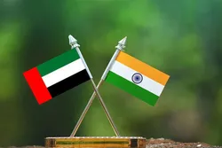 توافق امارات و هند برای استفاده از پول ملی به جای دلار