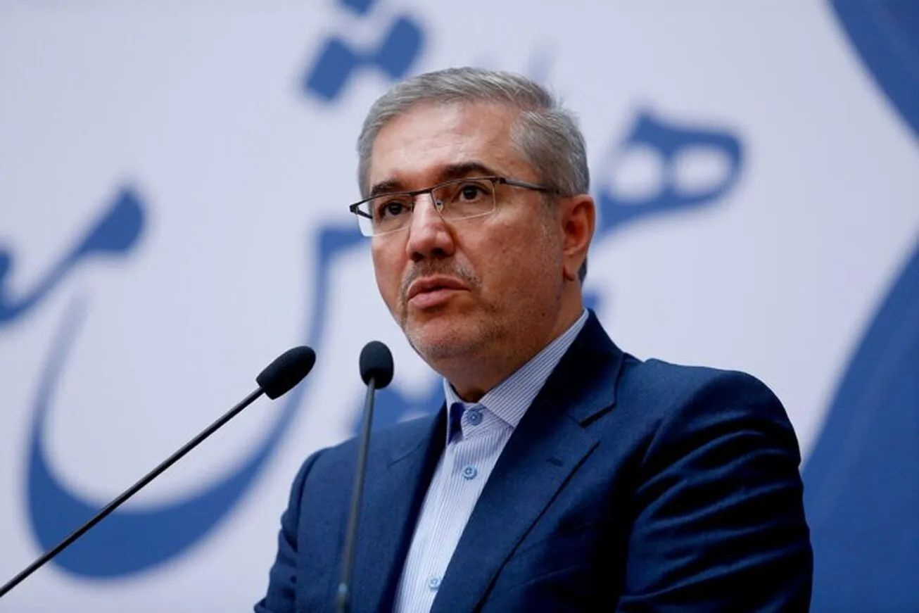 منظور: تقدیر رهبر انقلاب از عملکرد اقتصادی دولت سیزدهم، تزریق خون تازه در رگ‌های دولت بود