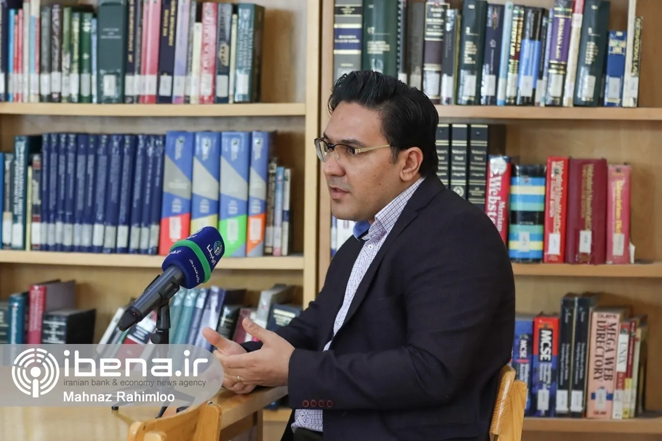 کنترل نقدینگی و مدیریت بازار ارز نیازمند افزایش نرخ سود بانکی/ سفته بازی کاهش پیدا می‌کند