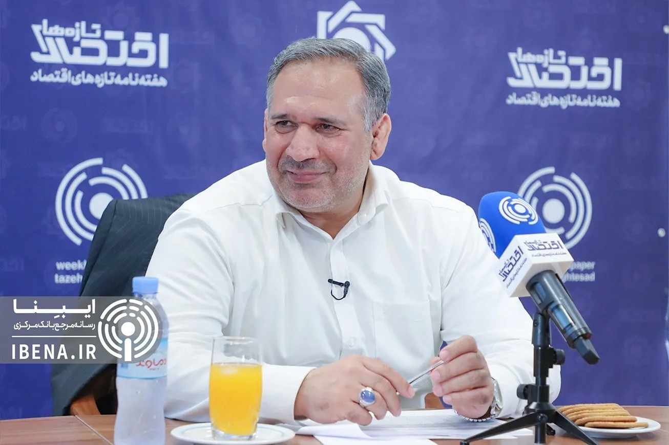 ۴ دلیل آرامش در بازار ارز/ کاهش رشد نقدینگی و افزایش اقتدار بانک مرکزی، باعث تثبیت نرخ ارز شد