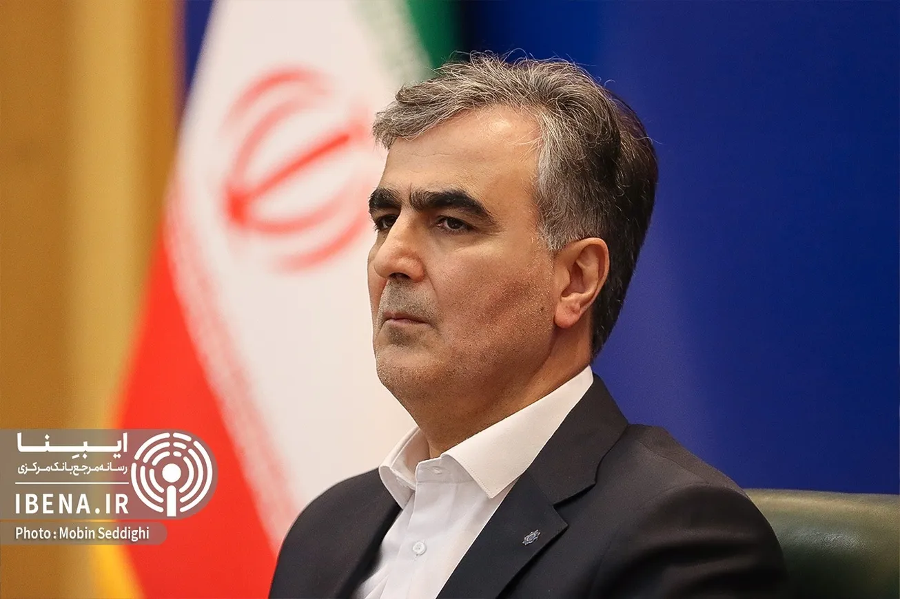 فرزین: سیاست تثبیت، محور برنامه‌های بانک مرکزی در سال جاری است/ افزایش سرمایه شبکه بانکی به ۱۰۰۰ همت